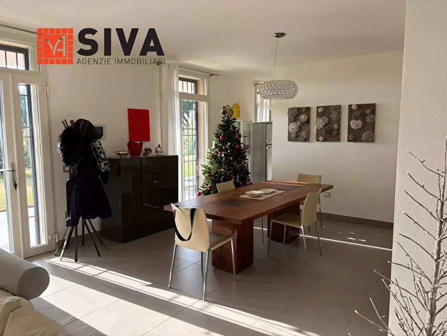 Immagine 13 di Villa in vendita  in via croce 42 a Russi