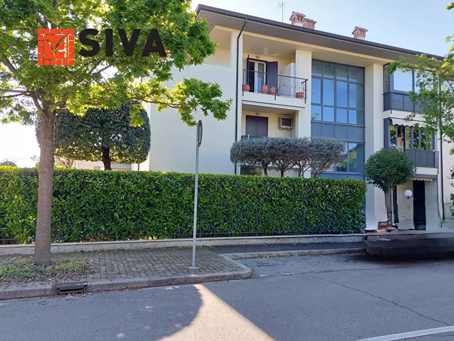 Immagine 33 di Appartamento in vendita  in Via Argirocastro 74 a Ravenna