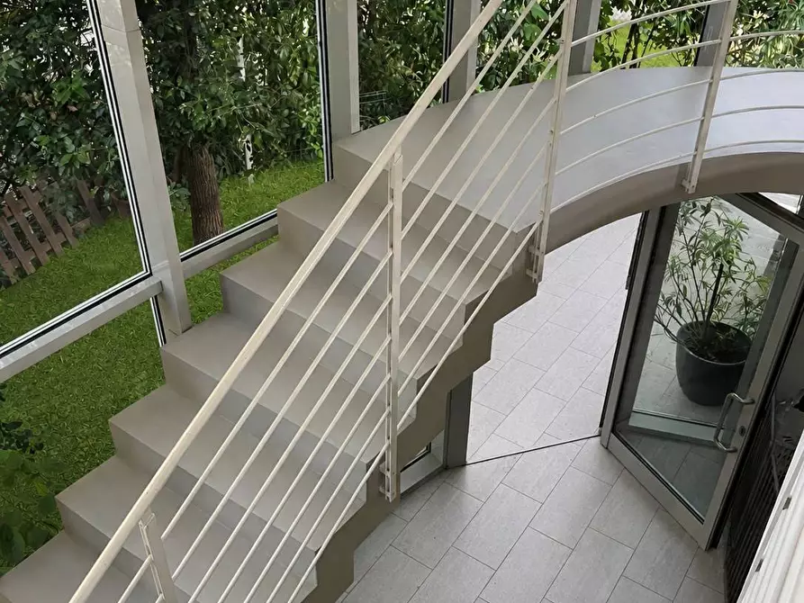 Immagine 4 di Villa in vendita  in via mario montanari 8 a Ravenna
