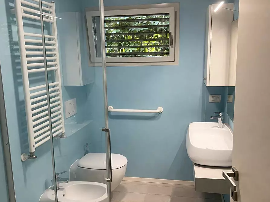 Immagine 13 di Villa in vendita  in via mario montanari 8 a Ravenna