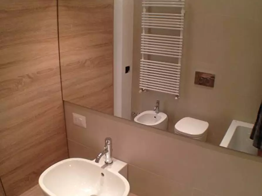 Immagine 9 di Appartamento in affitto  in Via Degli Scipioni a Milano