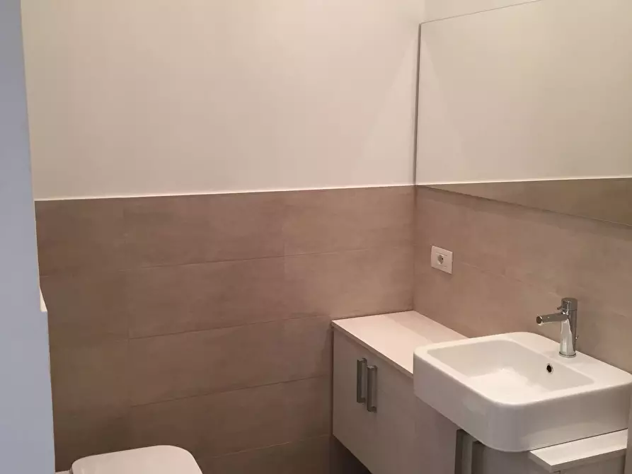 Immagine 7 di Appartamento in affitto  in Via Bartolomeo Eustachi a Milano