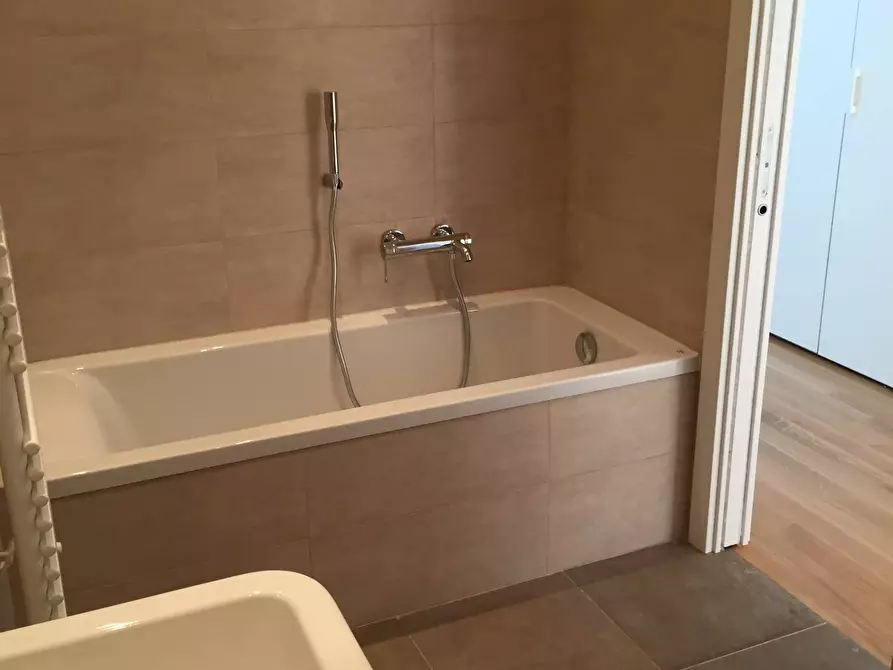 Immagine 8 di Appartamento in affitto  in Via Bartolomeo Eustachi a Milano