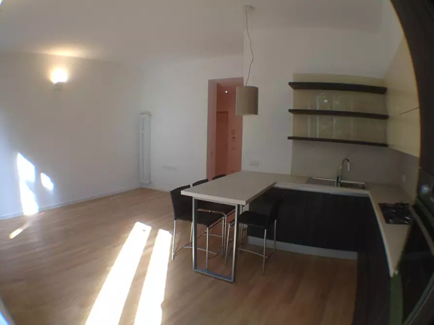 Immagine 4 di Appartamento in affitto  in Via Morgagni a Milano