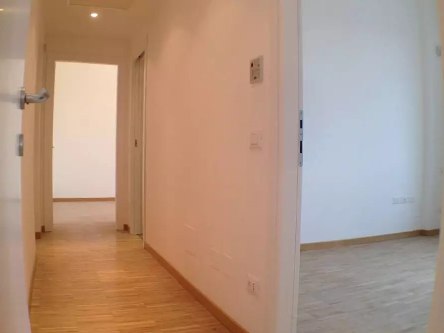 Immagine 4 di Appartamento in affitto  in Via Venini a Milano
