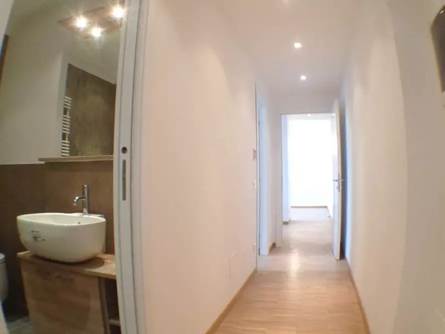 Immagine 7 di Appartamento in affitto  in Via Venini a Milano