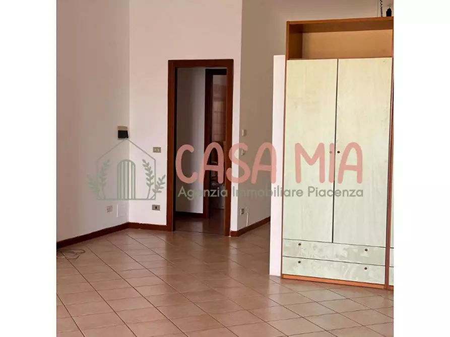 Immagine 7 di Ufficio in vendita  in via emilia est a Agazzano