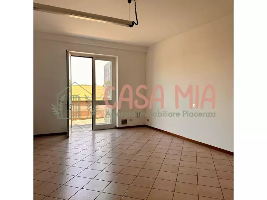 Immagine 9 di Ufficio in vendita  in via emilia est a Agazzano