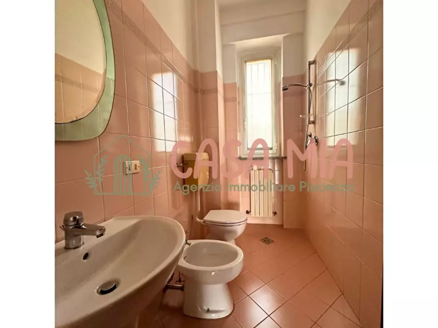 Immagine 14 di Ufficio in vendita  in via emilia est a Agazzano