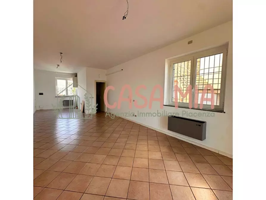 Immagine 5 di Ufficio in vendita  in via emilia est a Agazzano