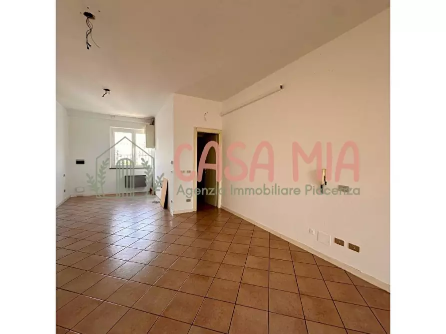 Immagine 17 di Ufficio in vendita  in via emilia est a Agazzano