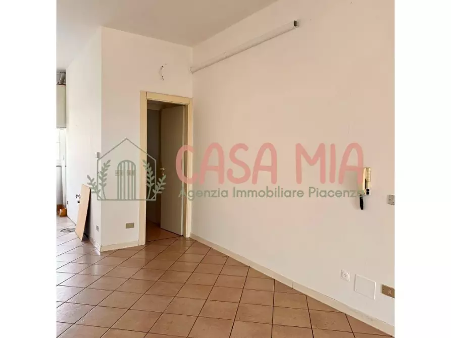 Immagine 18 di Ufficio in vendita  in via emilia est a Agazzano