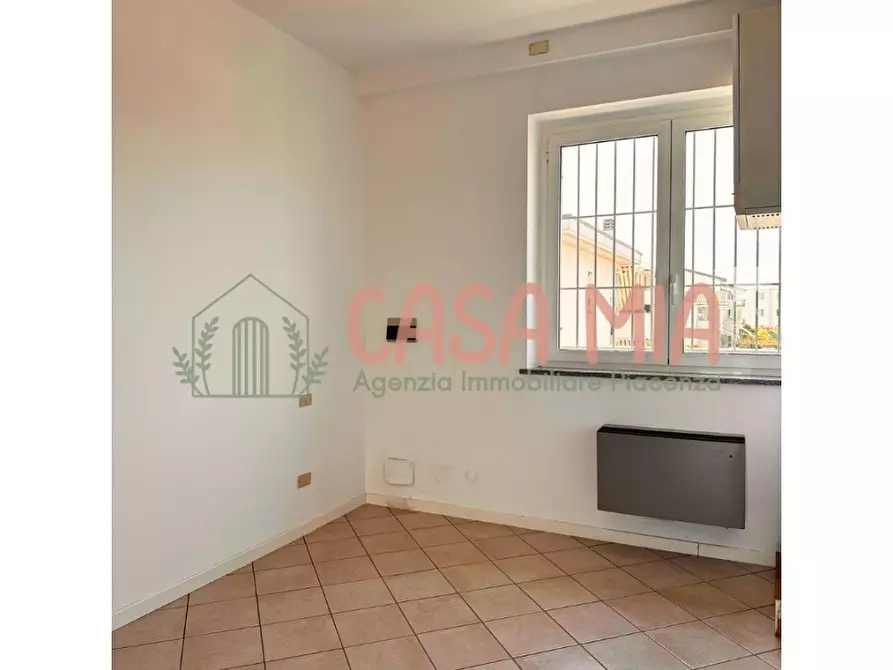 Immagine 21 di Ufficio in vendita  in via emilia est a Agazzano