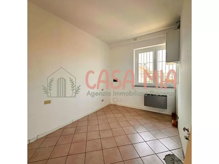 Immagine 22 di Ufficio in vendita  in via emilia est a Agazzano