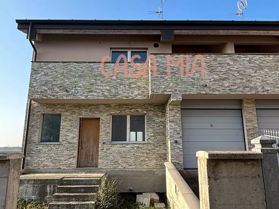 Immagine 1 di Casa semindipendente in vendita  in Co trebbia nuova a Agazzano