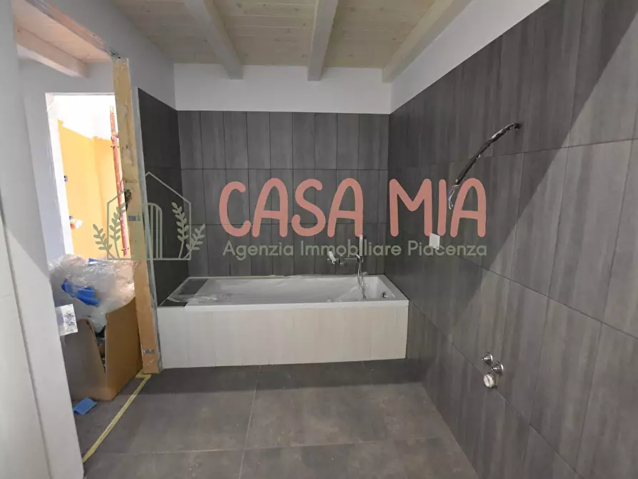 Immagine 10 di Villetta a schiera in vendita  in Via mozart a Agazzano