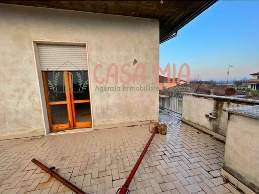 Immagine 4 di Magazzino in vendita  in via de amicis a Agazzano