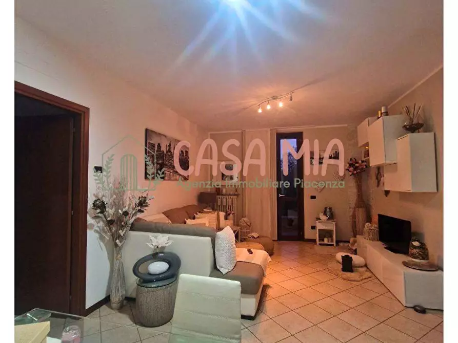 Immagine 4 di Appartamento in vendita  in VIA PO a Agazzano