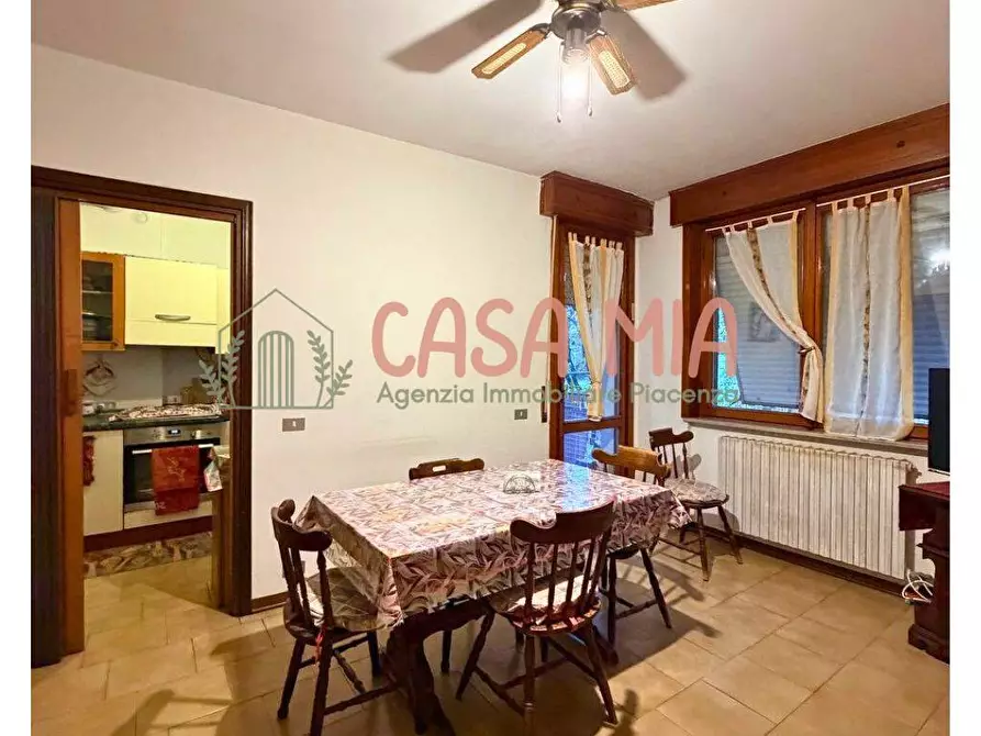 Immagine 1 di Appartamento in vendita  in Via Castello Chiapponi a Agazzano