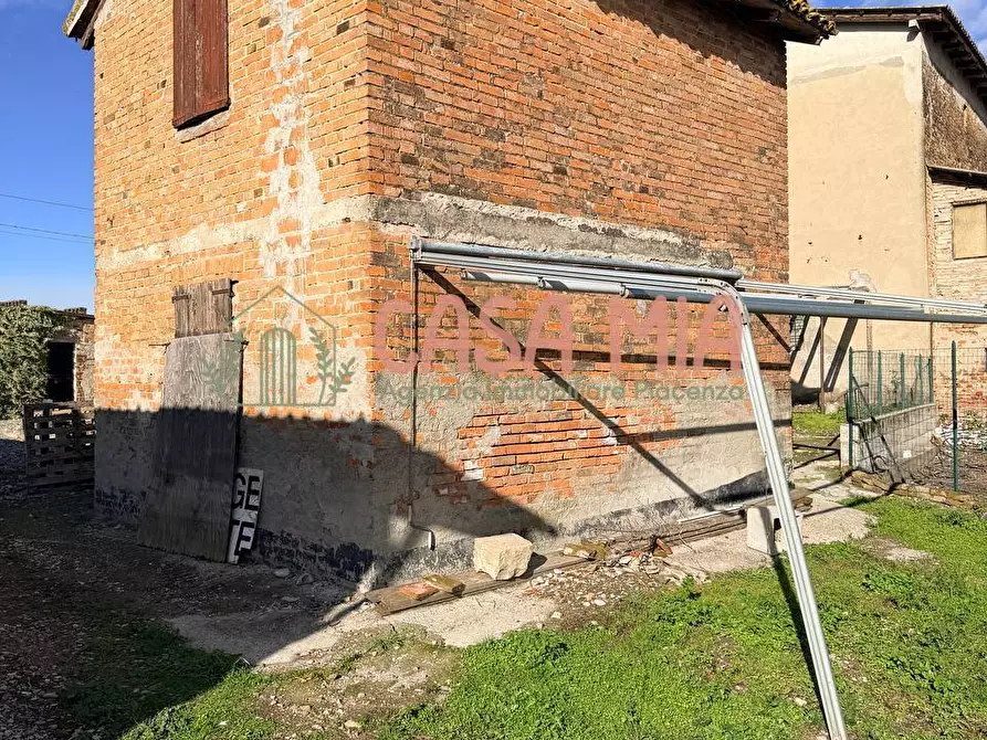 Immagine 4 di Casa semindipendente in vendita  in Località Puglia a Agazzano