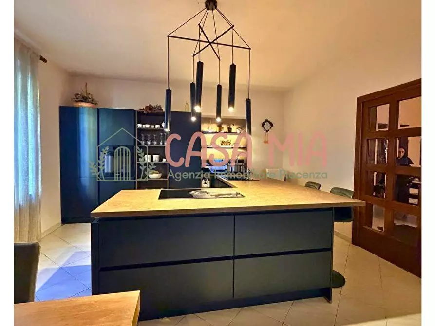 Immagine 19 di Villa in vendita  in Via Agazzano a Agazzano