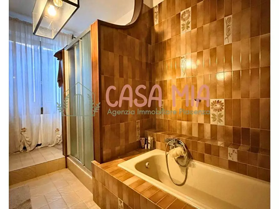 Immagine 49 di Villa in vendita  in Via Agazzano a Agazzano