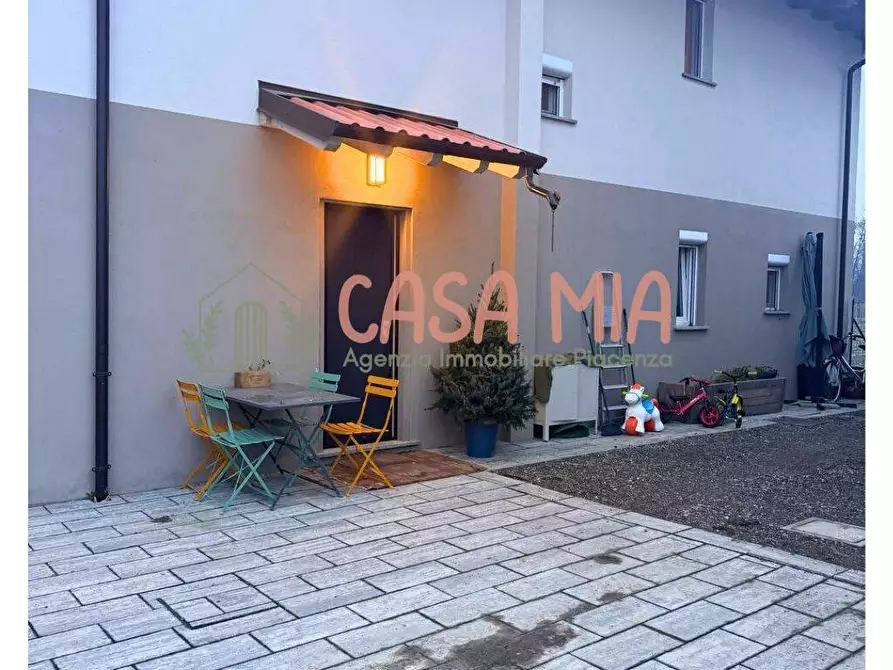 Immagine 21 di Villa in vendita  in località Rossia 12 a Gossolengo