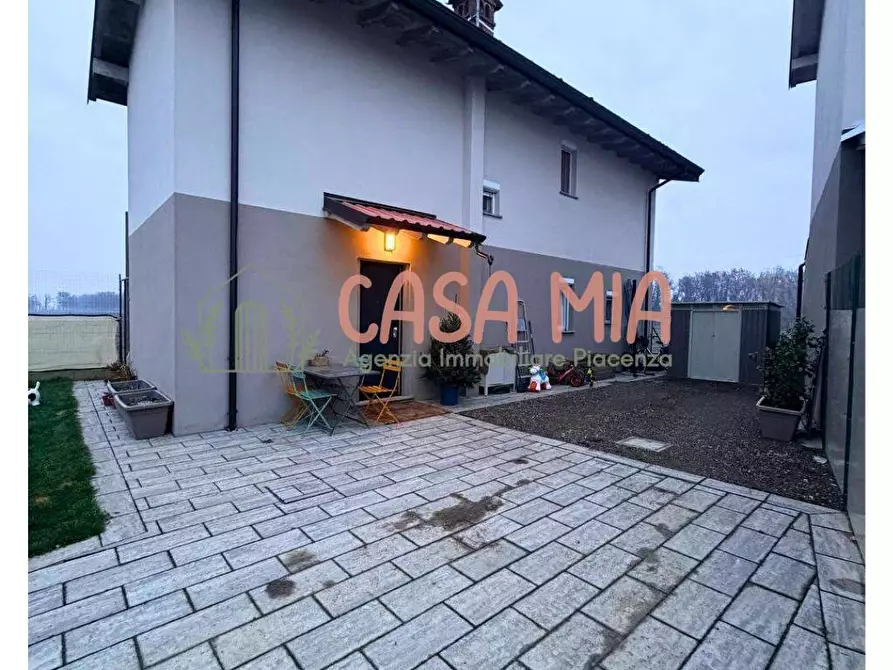 Immagine 1 di Villa in vendita  in località Rossia 12 a Gossolengo