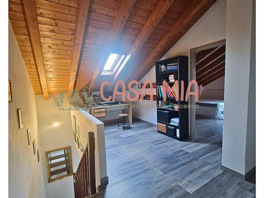 Immagine 16 di Appartamento in vendita  in VIA MAMAGO ROSO a Agazzano