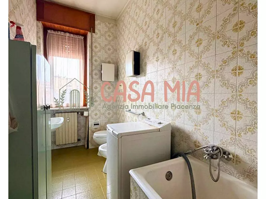 Immagine 19 di Appartamento in vendita  in Via Feliziani a Piacenza