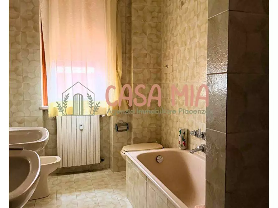 Immagine 21 di Appartamento in vendita  in Via Feliziani a Piacenza