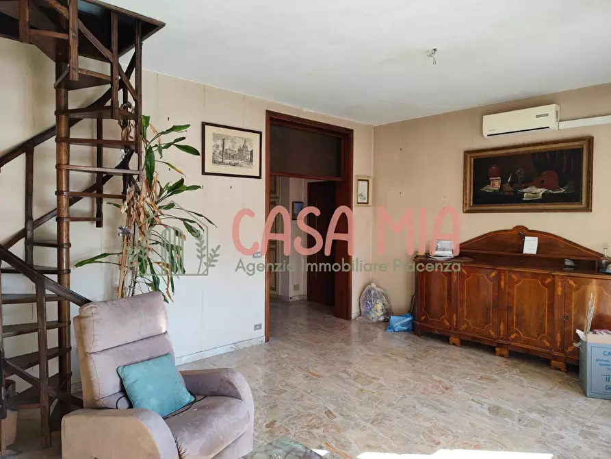 Immagine 26 di Appartamento in vendita  in Via Feliziani a Piacenza