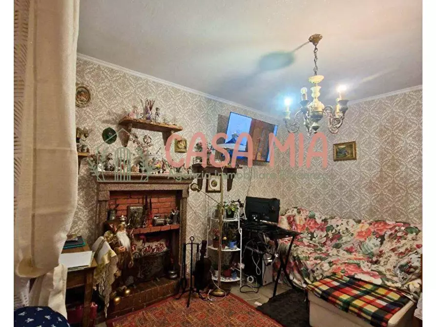 Immagine 2 di Casa semindipendente in vendita  in VIA ROMA a Agazzano