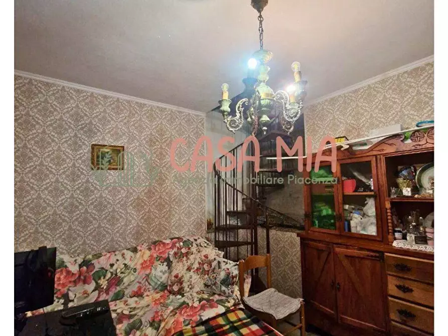 Immagine 5 di Casa semindipendente in vendita  in VIA ROMA a Agazzano