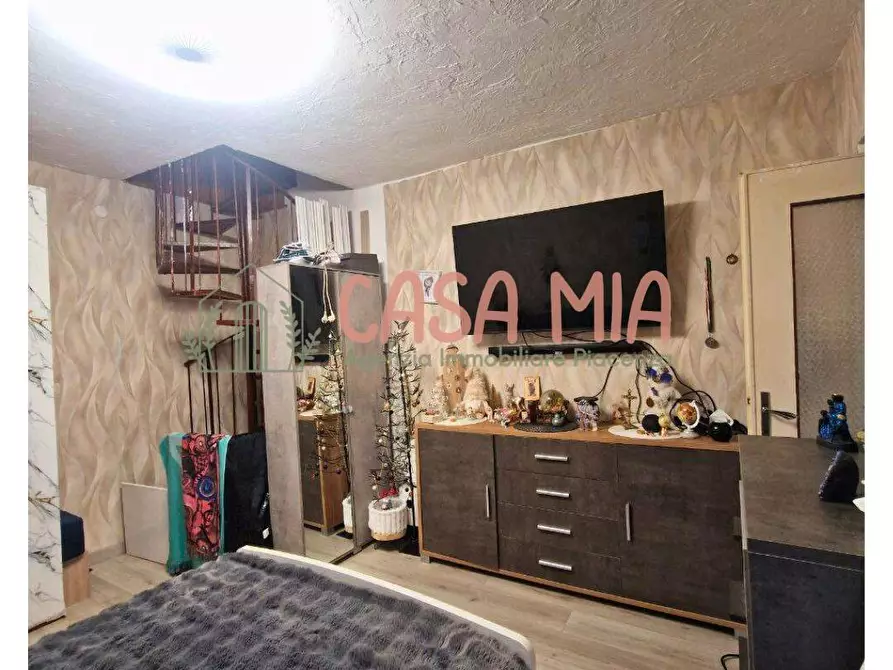 Immagine 25 di Casa semindipendente in vendita  in VIA ROMA a Agazzano