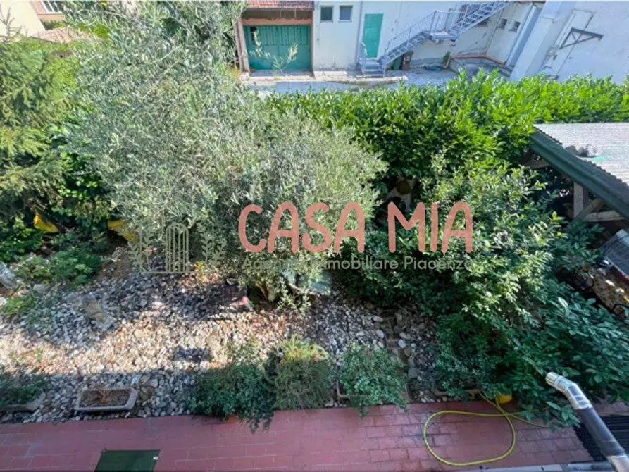 Immagine 15 di Villetta a schiera in vendita  in via caselle a Agazzano