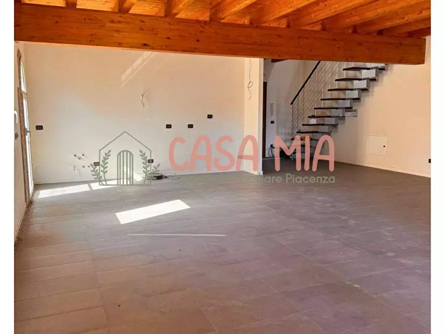 Immagine 12 di Appartamento in vendita  in via donizzetti a Agazzano