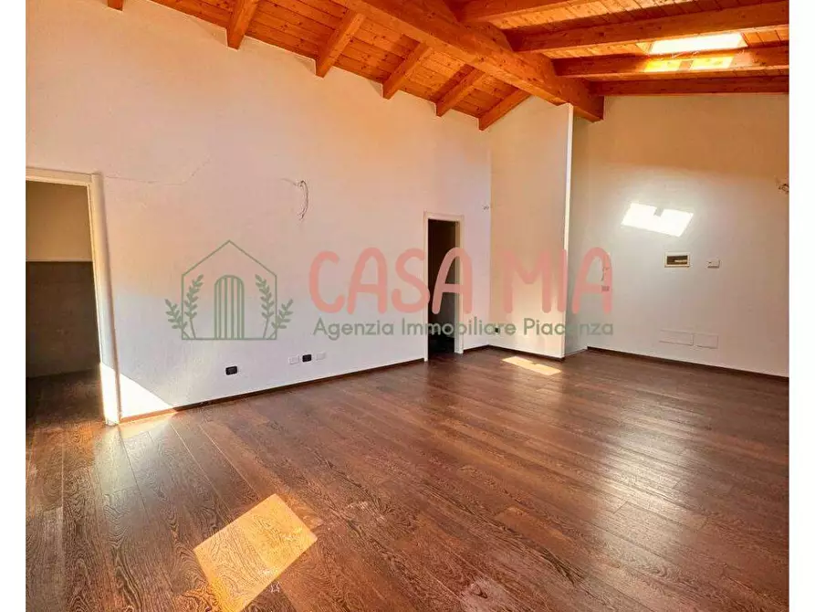 Immagine 17 di Appartamento in vendita  in via donizzetti a Agazzano