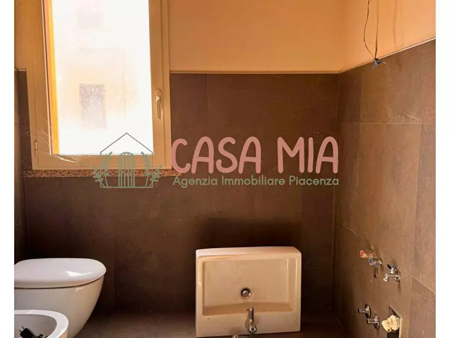 Immagine 18 di Appartamento in vendita  in via donizzetti a Agazzano