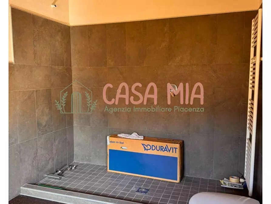 Immagine 26 di Appartamento in vendita  in via donizzetti a Agazzano