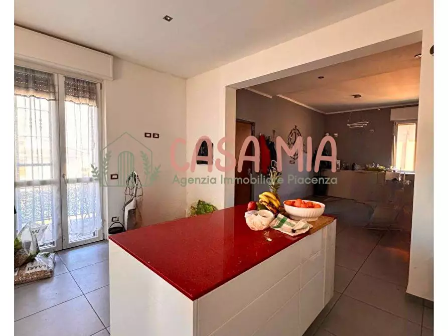 Immagine 6 di Appartamento in vendita  in via marzabotto a Agazzano