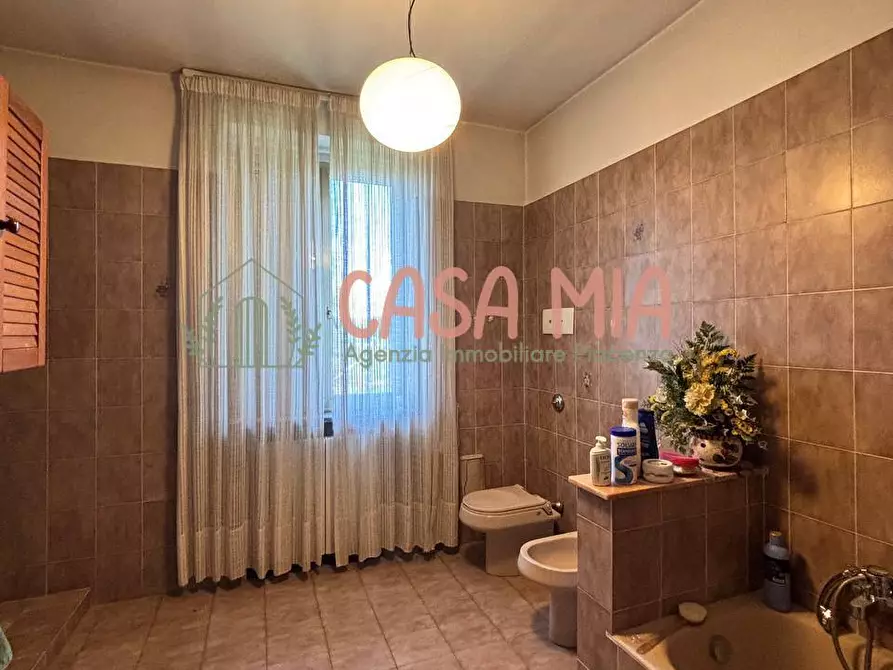 Immagine 37 di Villa in vendita  in Località travazzano a Carpaneto Piacentino