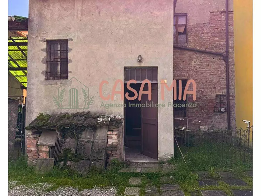 Immagine 11 di Casa semindipendente in vendita  in Piazza Bergamaschi a Agazzano