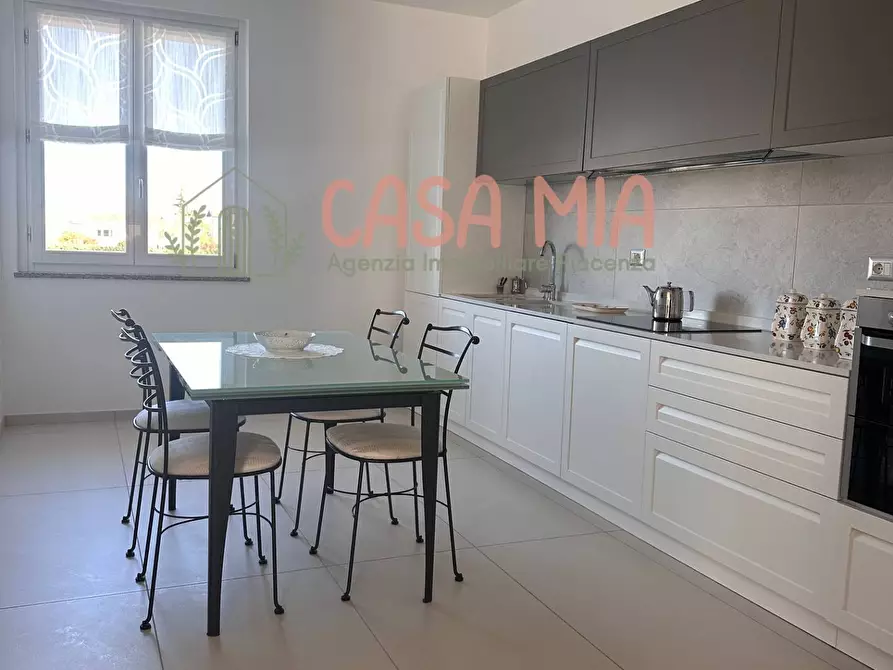 Immagine 2 di Appartamento in vendita  in Via valente Faustini a Agazzano