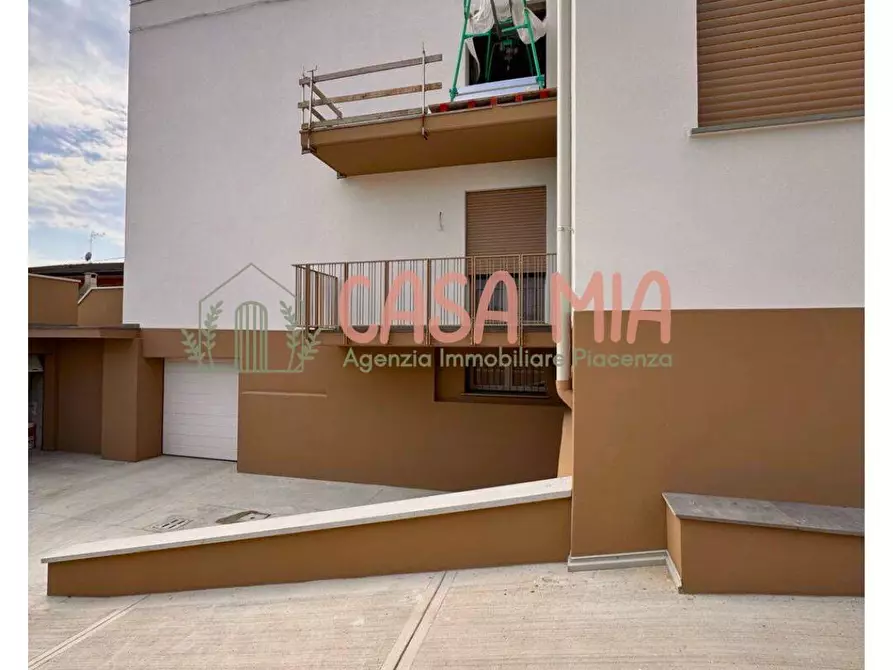 Immagine 6 di Appartamento in vendita  in via 4 novembre a Agazzano