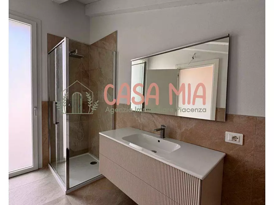 Immagine 23 di Appartamento in vendita  in via 4 novembre a Agazzano