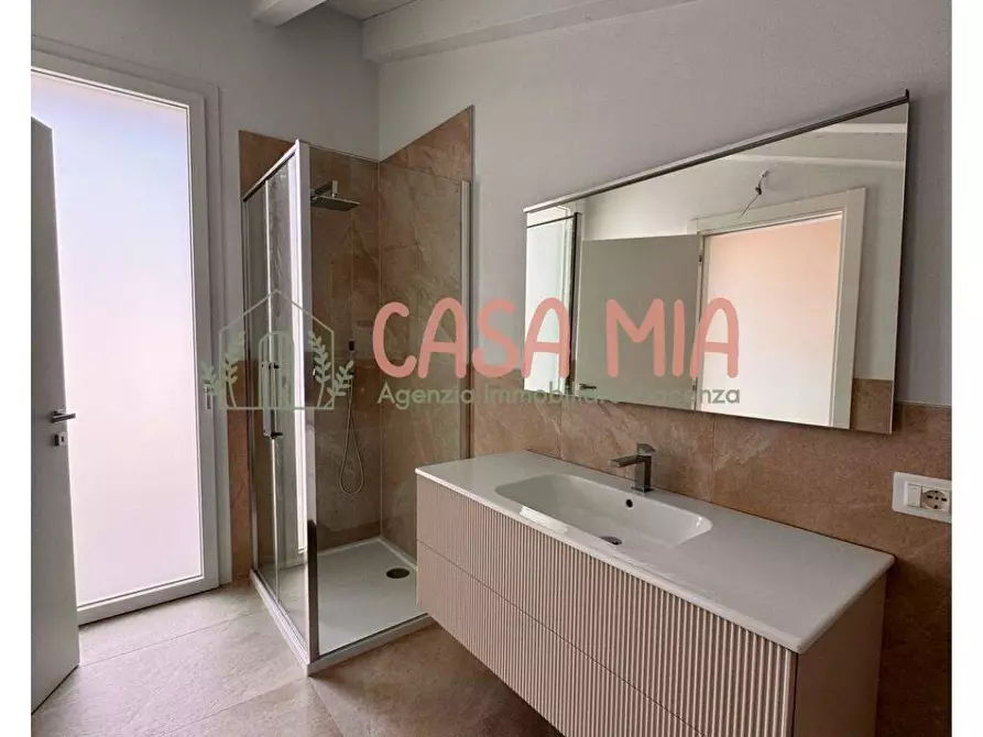 Immagine 25 di Appartamento in vendita  in via 4 novembre a Agazzano