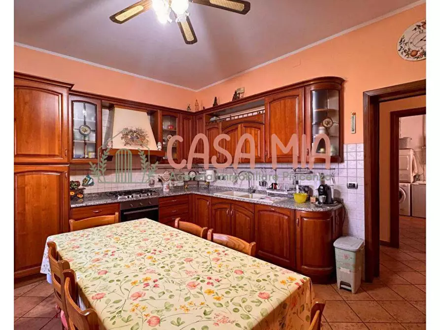 Immagine 19 di Villa in vendita  in Incrociata a Agazzano