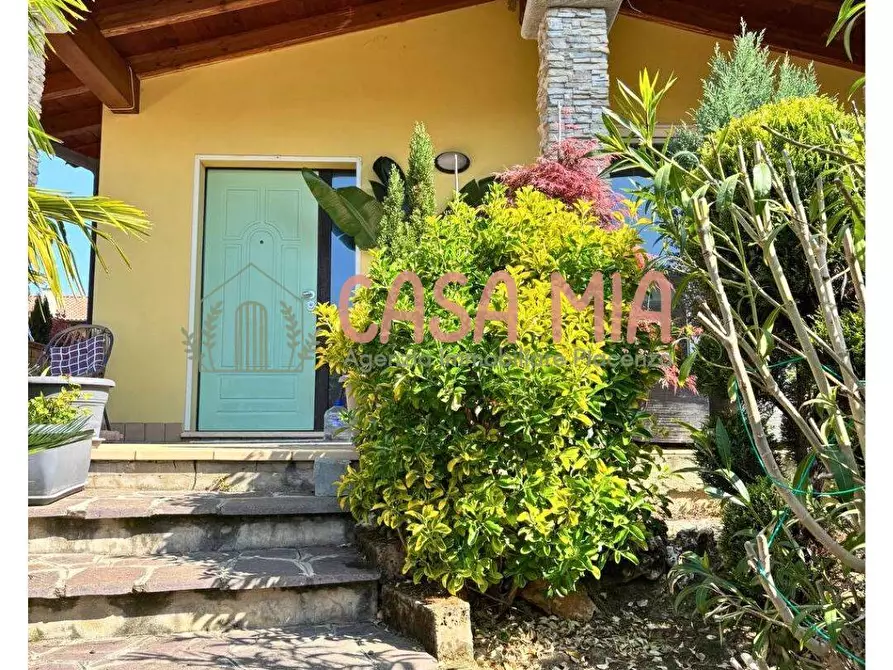 Immagine 11 di Casa semindipendente in vendita  in Via F. Subacchi a Cerignale