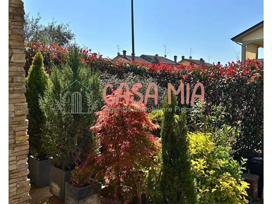 Immagine 13 di Casa semindipendente in vendita  in Via F. Subacchi a Cerignale